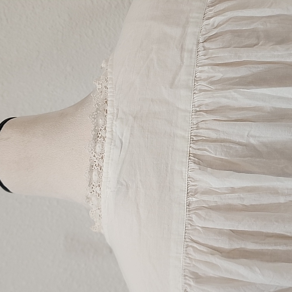 Queen Anne's Lace By Eileen West Elegant White Lace-Trimmed Nightgown - Picture 7 of 15